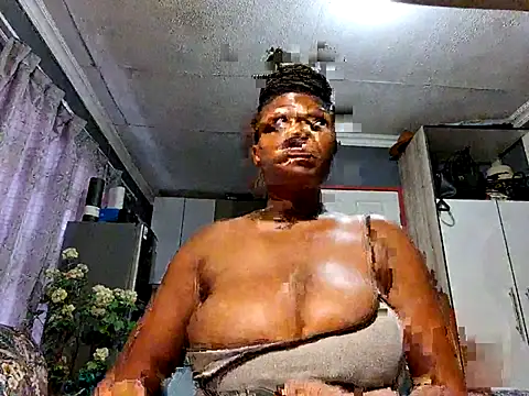 Snapshot of EbonyRose9 chatting on February 14, 9:50 am EbonyRose9 online show from February 14, 9:50 am