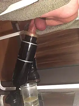 Inseminator69 online show from December 14, 6:30 pm