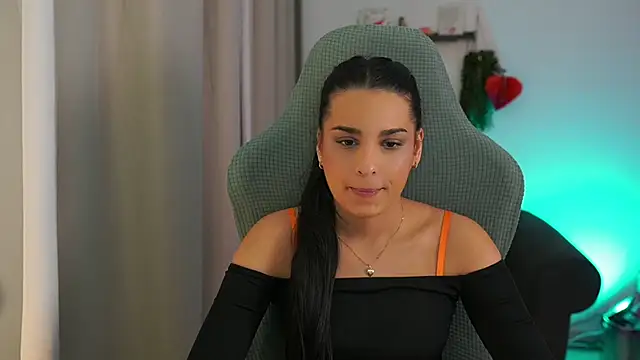 Snapshot of mila__denver chatting on February 12, 12:12 pm mila denver online show from February 12, 12:12 pm