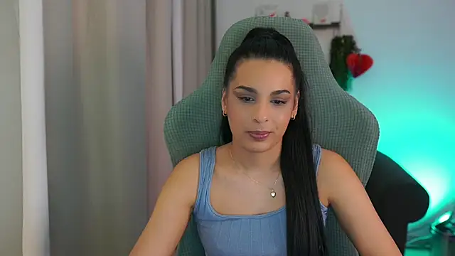 Snapshot of mila__denver chatting on February 16, 5:15 pm mila denver online show from February 16, 5:15 pm