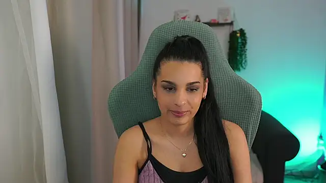 Snapshot of mila__denver chatting on March 21, 3:24 pm mila denver online show from March 21, 3:24 pm