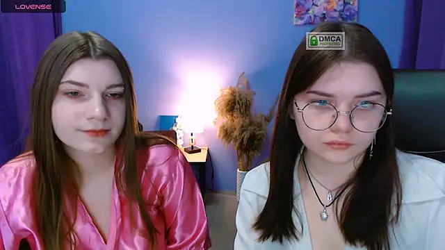 Snapshot of pure_radiance1 chatting on January 16, 9:48 am pure radiance1 online show from January 16, 9:48 am