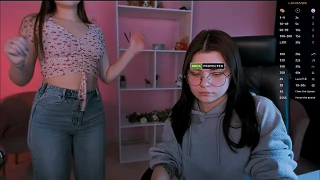 Snapshot of pure_radiance1 chatting on February 4, 10:00 am pure radiance1 online show from February 4, 10:00 am