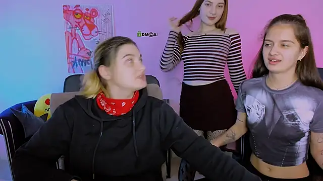 Snapshot of pure_radiance1 chatting on November 29, 10:18 am pure radiance1 online show from November 29, 10:18 am