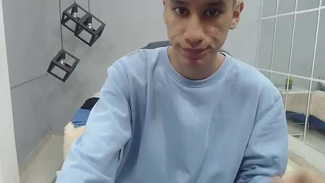 Snapshot of alan_ws chatting on December 19, 12:23 pm alan ws online show from December 19, 12:23 pm