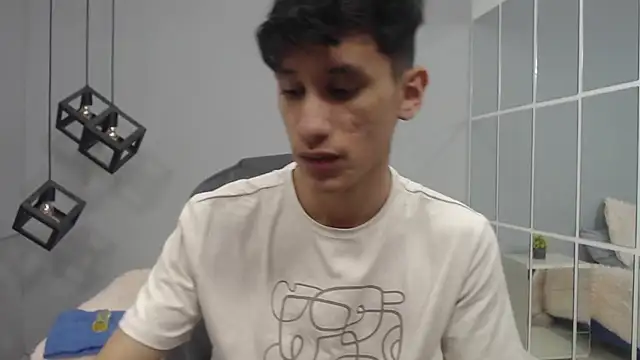 Snapshot of alan_ws chatting on December 26, 12:27 pm alan ws online show from December 26, 12:27 pm