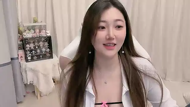 Stars Elyn online show from December 4, 12:14 pm