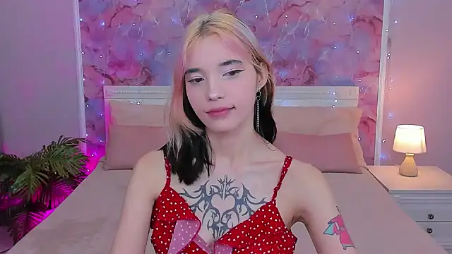 as1an girlfriend online show from January 3, 7:27 am