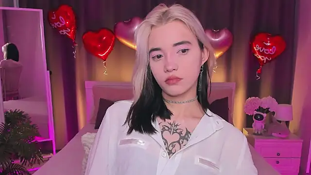 as1an girlfriend online show from February 21, 3:23 am