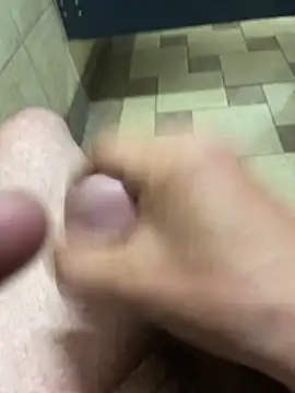 hardandready3523 online show from April 3, 7:23 pm