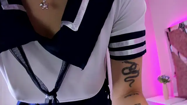 KatherineGomez online show from January 28, 7:00 pm