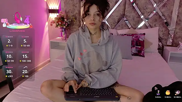 KatherineGomez online show from October 15, 2:01 am