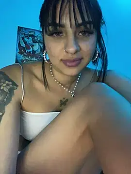 Hilary pinkk online show from December 11, 12:12 am