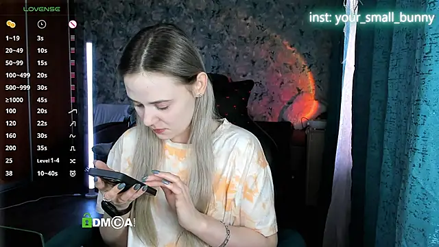 Your small bunny online show from May 5, 2:08 am
