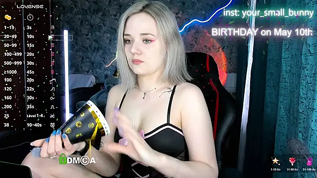 Your small bunny online show from May 11, 2:06 am