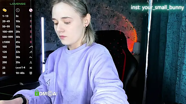 Your small bunny online show from May 19, 2:07 am