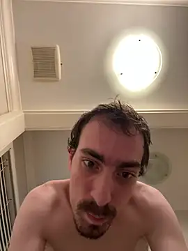 tallnerdyguy online show from August 4, 4:15 am