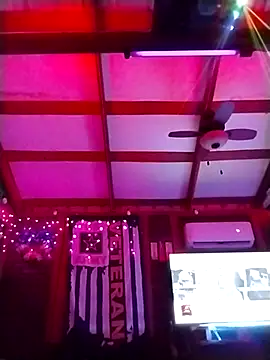 ivylee31 online show from March 1, 5:20 am