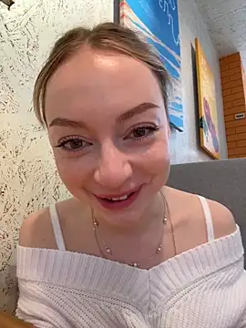 Snapshot of melissa_grr chatting on April 18, 1:26 pm melissa grr online show from April 18, 1:26 pm