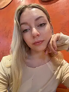Snapshot of melissa_grr chatting on May 9, 12:32 pm melissa grr online show from May 9, 12:32 pm