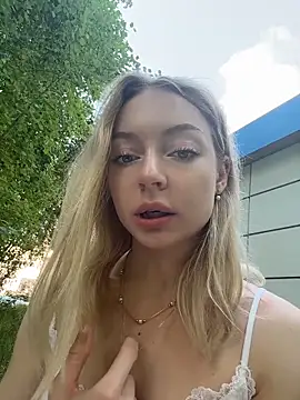 Snapshot of melissa_grr chatting on June 8, 12:49 pm melissa grr online show from June 8, 12:49 pm