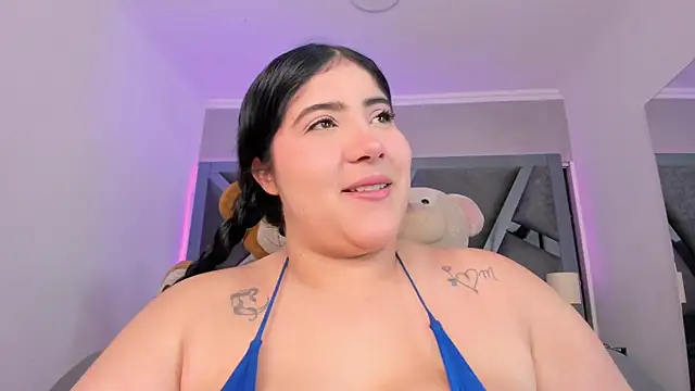 Snapshot of AmberiniHoffman chatting on October 8, 12:36 pm AmberiniHoffman online show from October 8, 12:36 pm