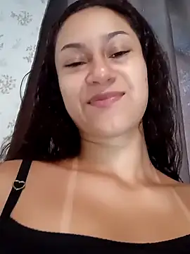 Snapshot of yummi__priv chatting on February 13, 2:34 am yummi priv online show from February 13, 2:34 am