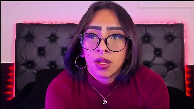 Skyler  blue4 online show from February 1, 1:23 am