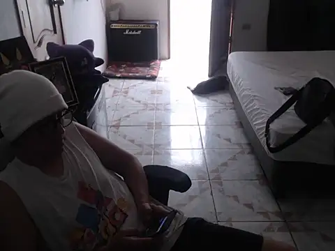 Pit xxz online show from December 4, 4:48 pm