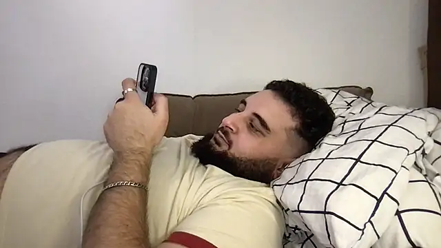 Snapshot of teddy_alan chatting on December 2, 7:09 pm teddy alan online show from December 2, 7:09 pm