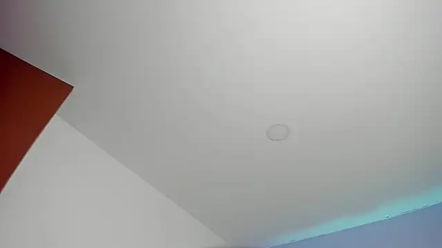 gwen ashly online show from January 18, 10:06 pm