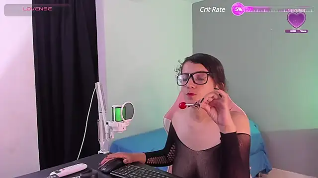 gwen ashly online show from February 22, 7:47 pm