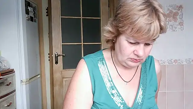Ettie Tonia online show from January 12, 12:44 pm