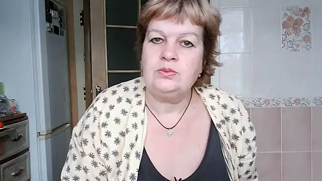 Ettie Tonia online show from January 19, 1:33 pm