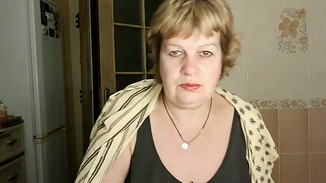 Ettie Tonia online show from January 26, 2:08 pm