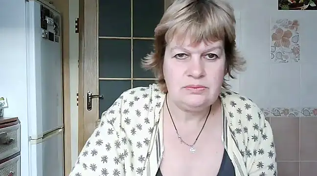 Ettie Tonia online show from February 13, 1:37 pm