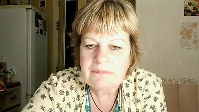 Ettie Tonia online show from February 20, 3:52 pm
