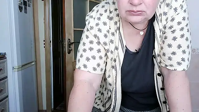 Ettie Tonia online show from February 22, 8:13 am