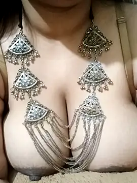 Dr Kamsutra online show from February 21, 9:32 pm