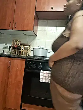thicktash online show from February 2, 3:39 pm