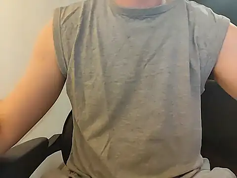 Snapshot of jayb0y61 chatting on January 17, 2:38 am jayb0y61 online show from January 17, 2:38 am