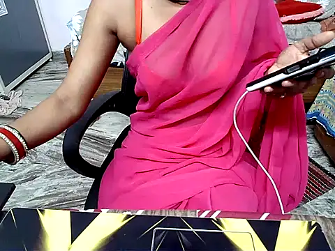 Snapshot of hotbala7s chatting on June 27, 2:44 pm hotbala7s online show from June 27, 2:44 pm