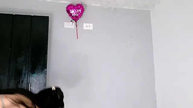 gigilovedback online show from March 18, 11:46 am