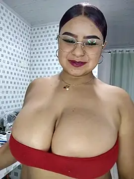 Snapshot of Princess_Lau chatting on March 21, 8:19 am Princess Lau online show from March 21, 8:19 am