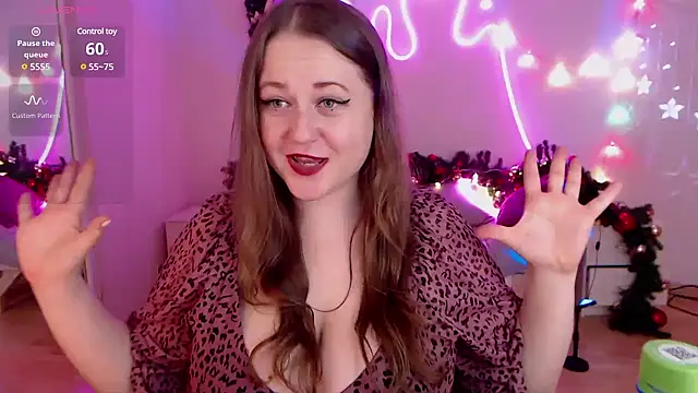 Snapshot of LizzyShine chatting on January 3, 7:29 pm LizzyShine online show from January 3, 7:29 pm