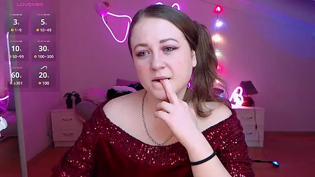 Snapshot of LizzyShine chatting on January 10, 5:34 pm LizzyShine online show from January 10, 5:34 pm