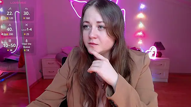 Snapshot of LizzyShine chatting on January 19, 3:53 pm LizzyShine online show from January 19, 3:53 pm