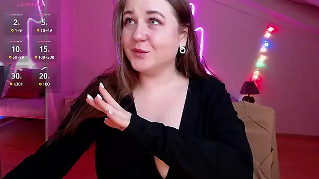 Snapshot of LizzyShine chatting on February 21, 11:32 pm LizzyShine online show from February 21, 11:32 pm