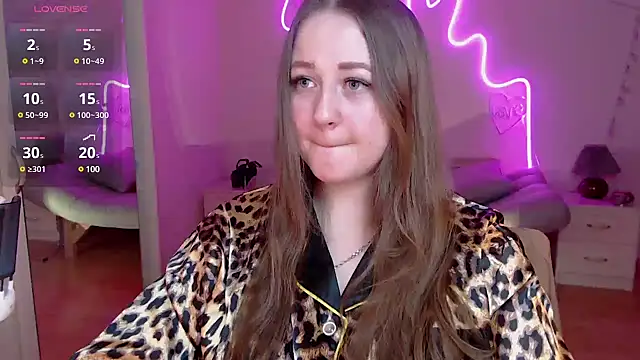 Snapshot of LizzyShine chatting on March 7, 5:38 pm LizzyShine online show from March 7, 5:38 pm