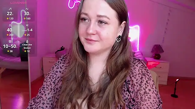 Snapshot of LizzyShine chatting on March 19, 7:06 pm LizzyShine online show from March 19, 7:06 pm